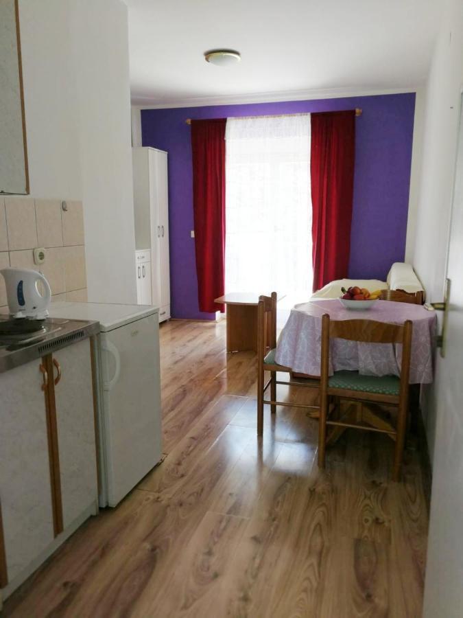 Apartmani Leon Biograd Na Moru Bagian luar foto