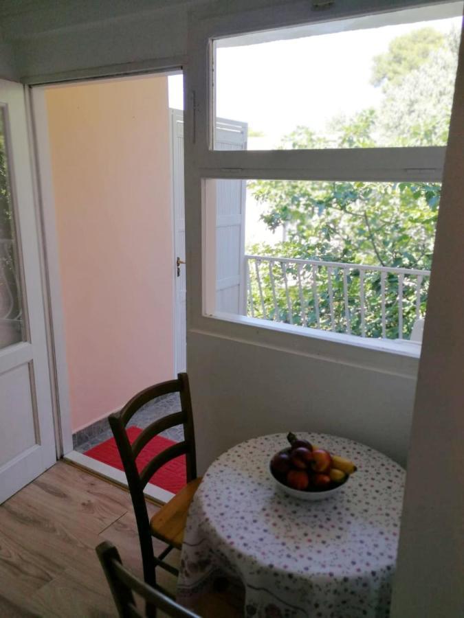 Apartmani Leon Biograd Na Moru Bagian luar foto