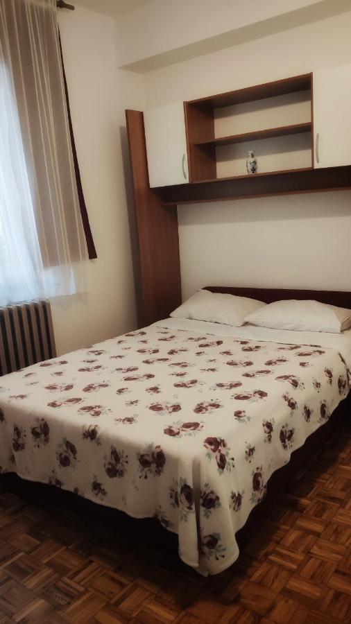 Apartmani Leon Biograd Na Moru Bagian luar foto