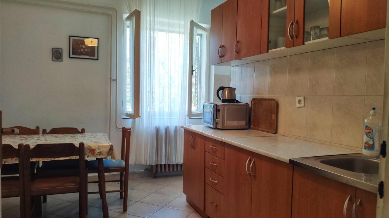 Apartmani Leon Biograd Na Moru Bagian luar foto