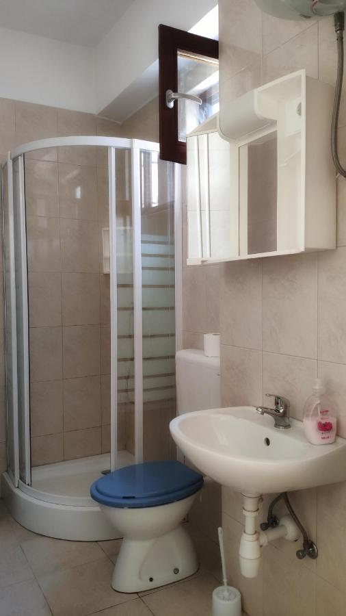 Apartmani Leon Biograd Na Moru Bagian luar foto