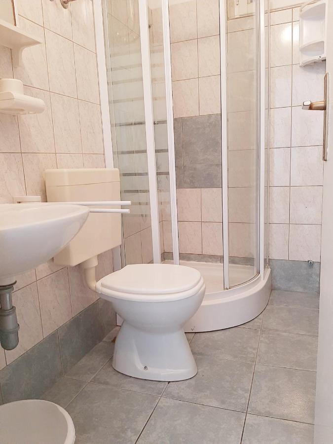 Apartmani Leon Biograd Na Moru Bagian luar foto