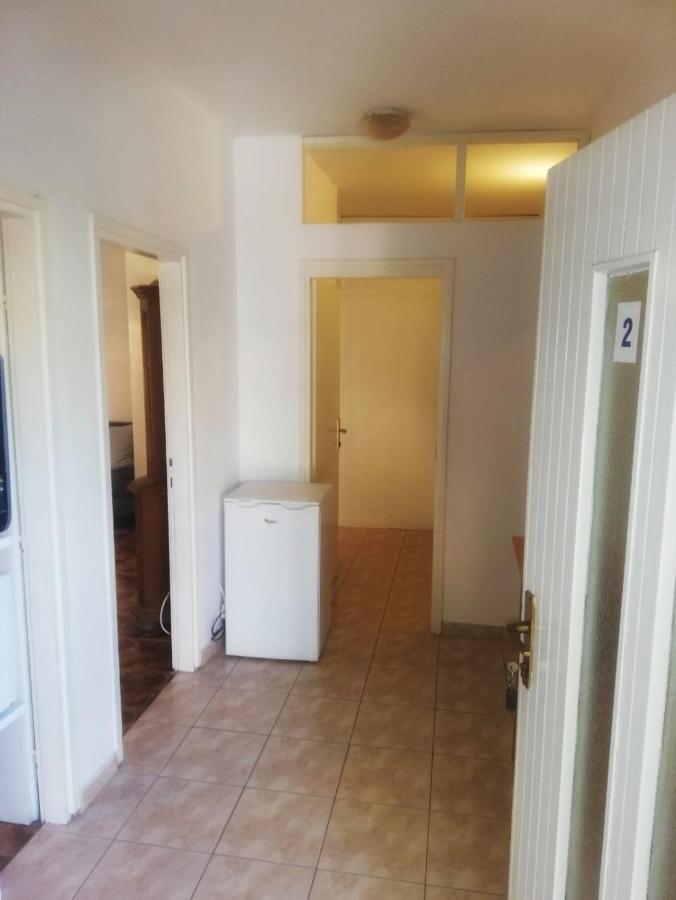 Apartmani Leon Biograd Na Moru Bagian luar foto